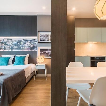447 Gale Apartment Wifi, Parking Порто Екстериор снимка