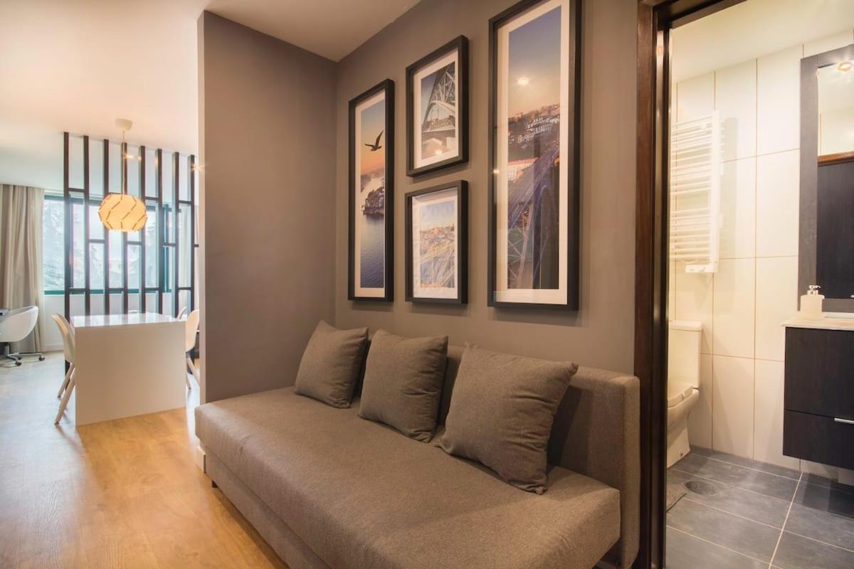 447 Gale Apartment Wifi, Parking Порто Екстериор снимка