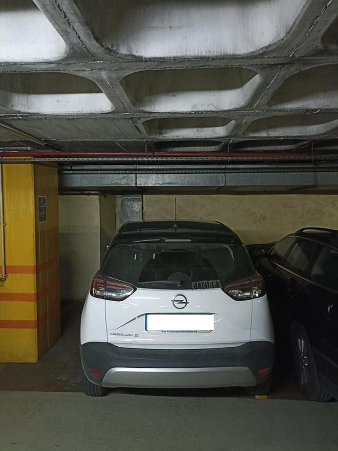447 Gale Apartment Wifi, Parking Порто Екстериор снимка